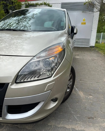 Renault Scenic cena 27000 przebieg: 95140, rok produkcji 2009 z Warszawa małe 137